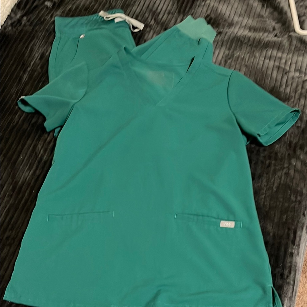 Figs scrubs set size Small